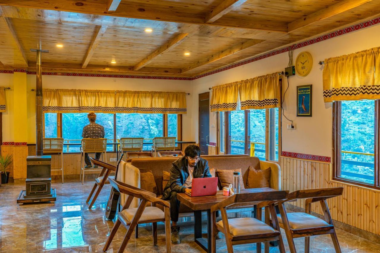 The Hosteller Tirthan Valley Gushaini Buitenkant foto