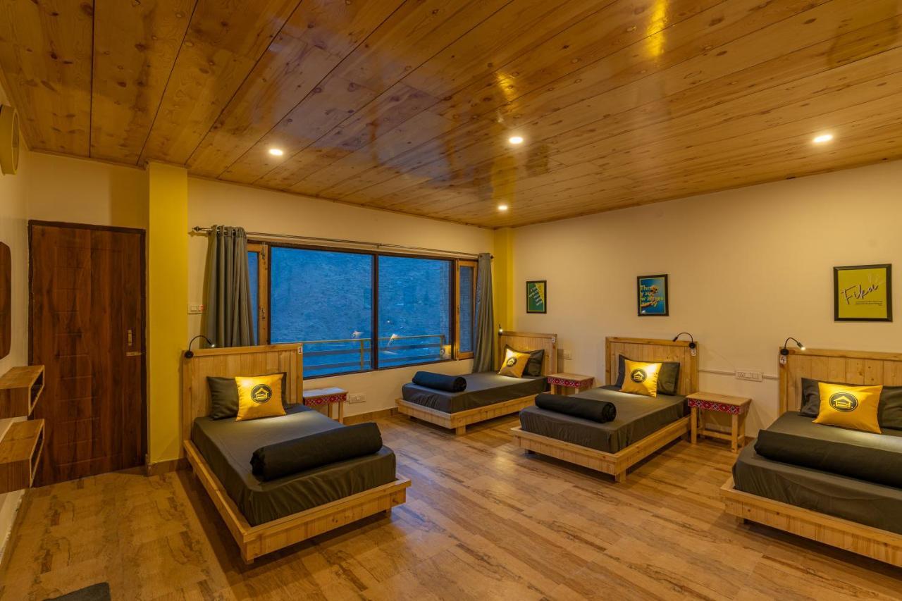 The Hosteller Tirthan Valley Gushaini Buitenkant foto
