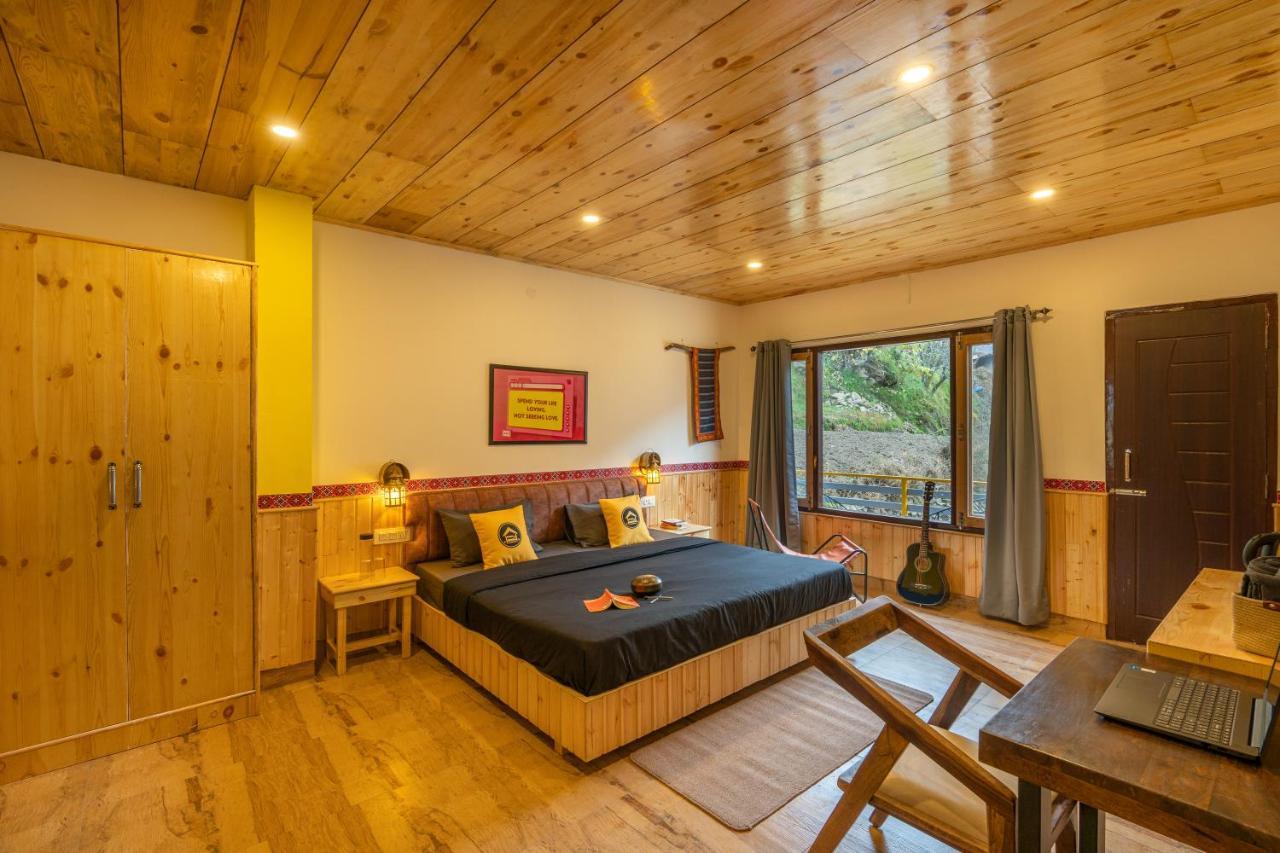 The Hosteller Tirthan Valley Gushaini Buitenkant foto